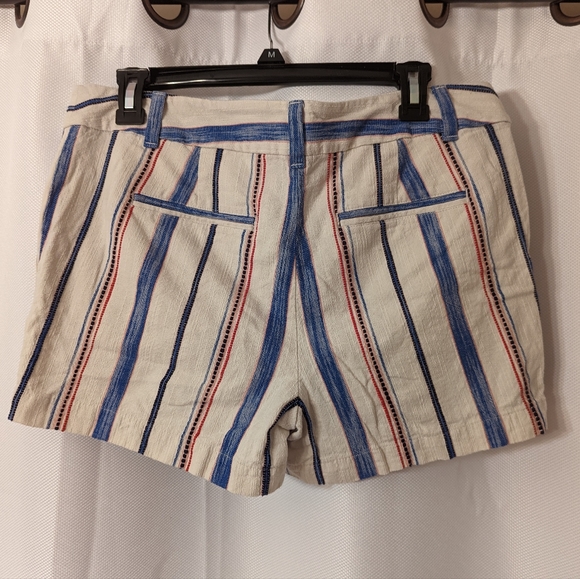 LOFT Shorts - Picture 2 of 4